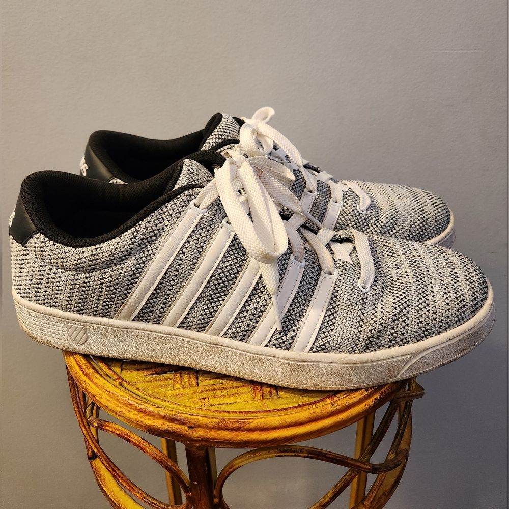 K-Swiss men's size 13 lace-up shoes